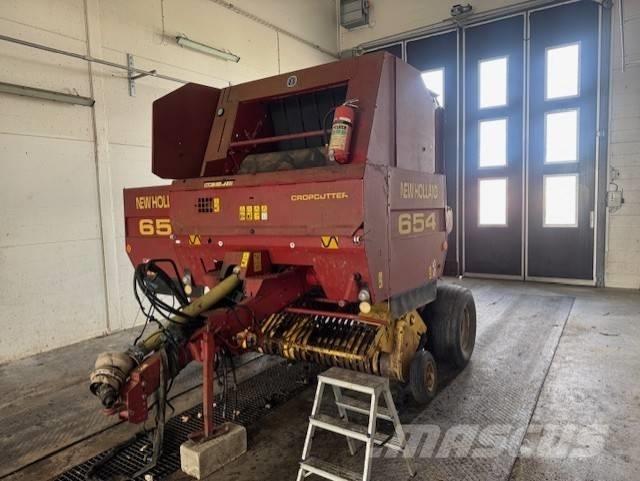 New Holland 654 Lis na válcové balíky