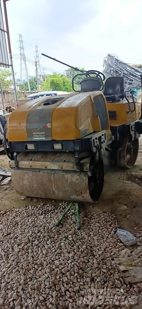  戴勒派克  DYNAPAC1250 Tandemové válce