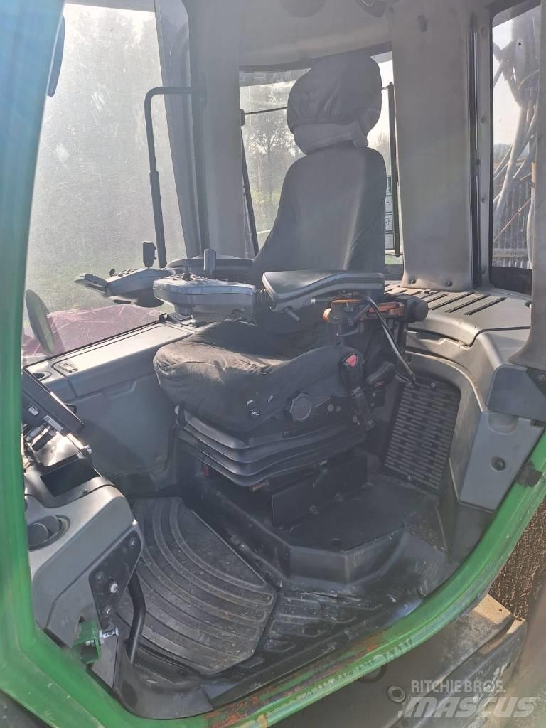John Deere 1010 E Vyvážecí traktory