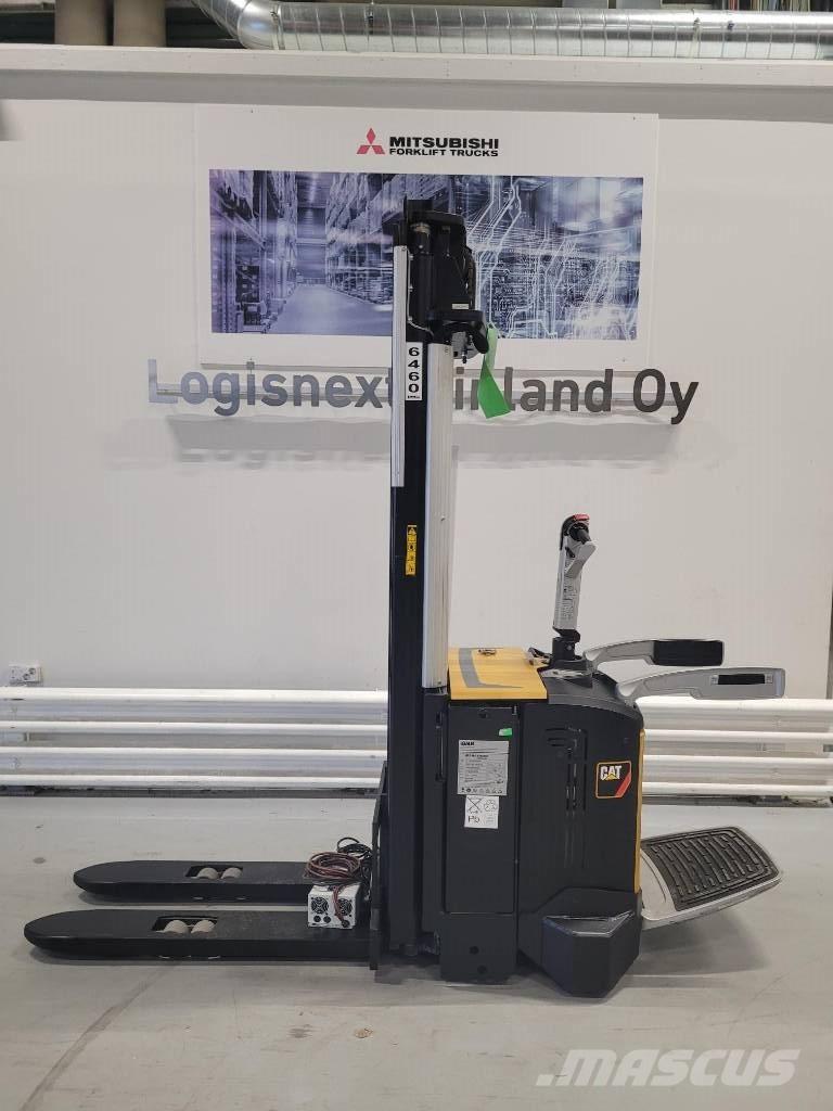 CAT NSV 16N Samohybné vozíky