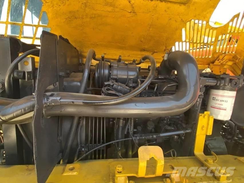 Komatsu PC60-7 Pásová rýpadla
