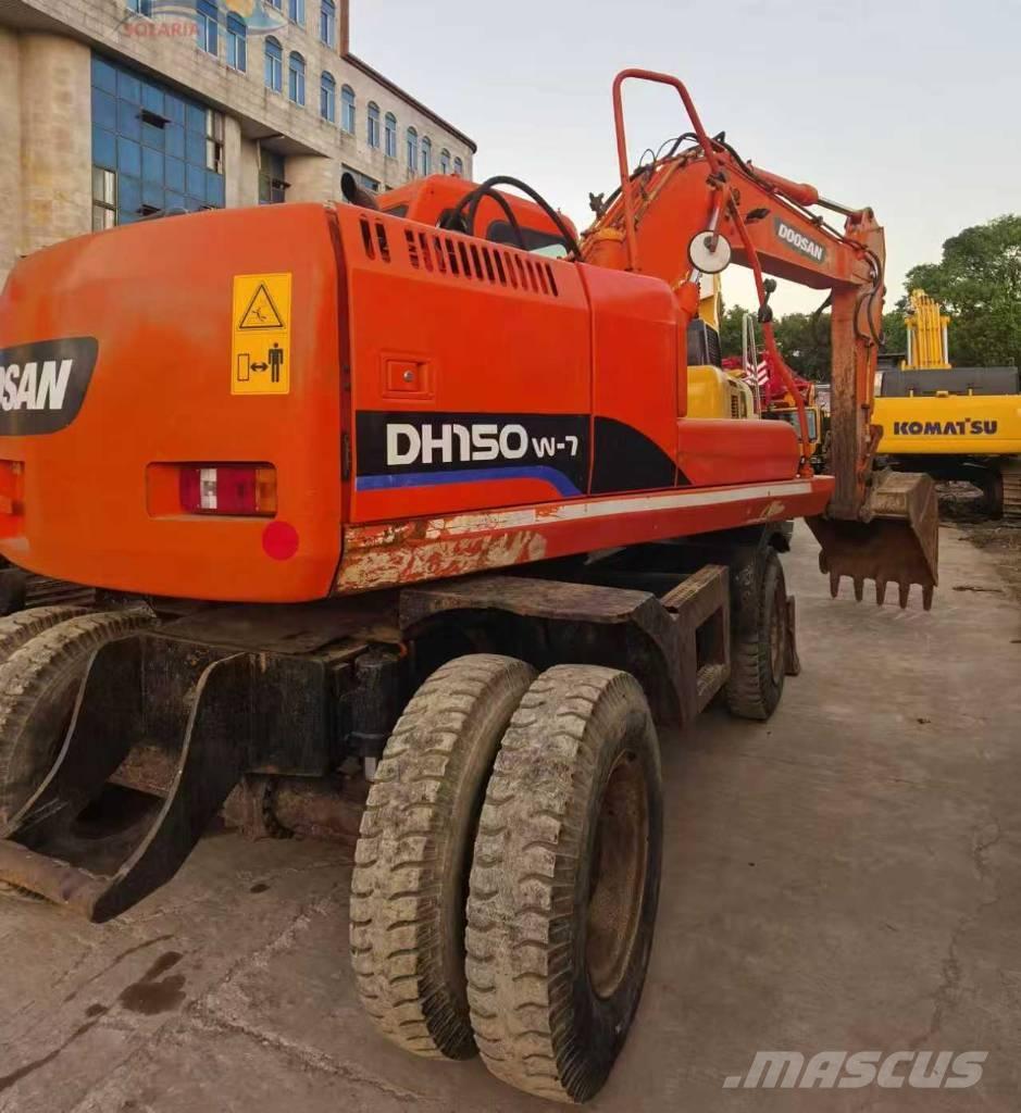 Doosan DH 150 W-7 Kolová rýpadla