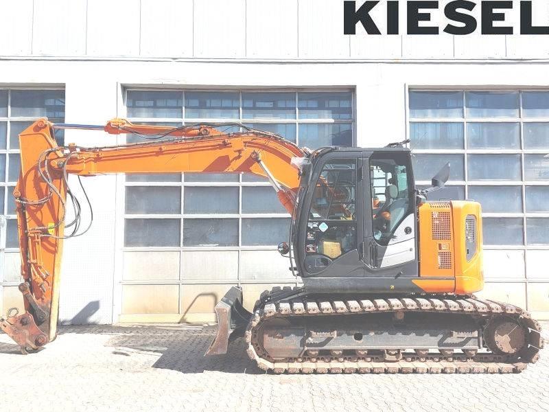Hitachi ZX 135 US-6 Pásová rýpadla