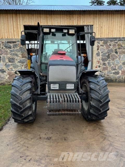 Valtra 6550 HiTech Traktory