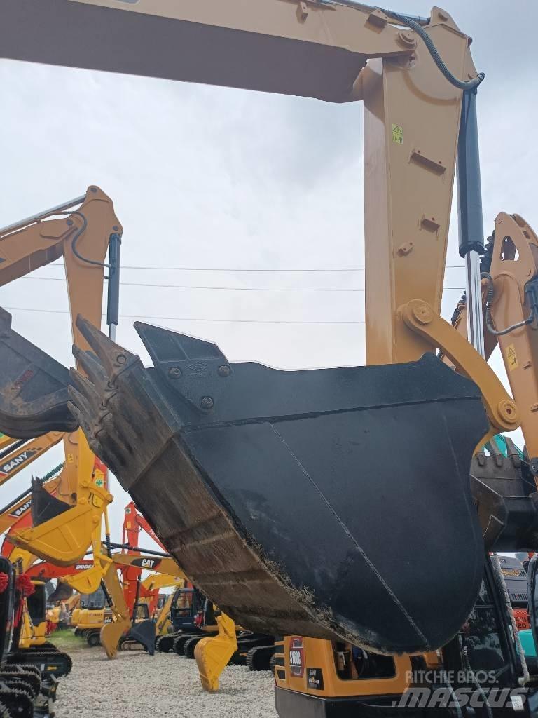 CAT 307 Mini rýpadla < 7t