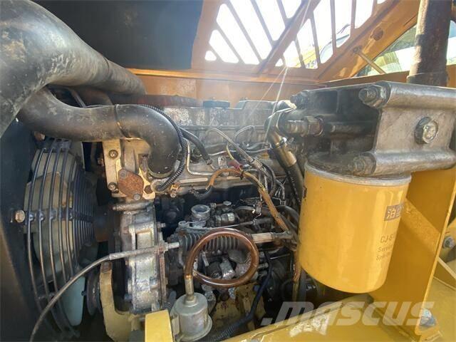 CAT 307D Pásová rýpadla