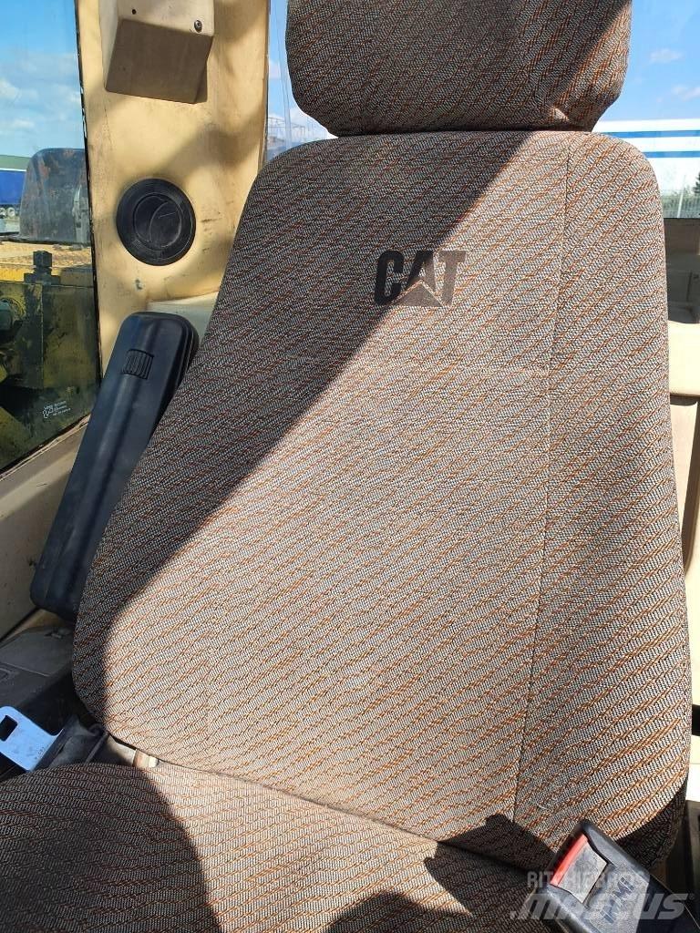 CAT 330 BL UHD Demoliční rýpadla