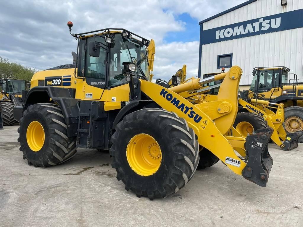 Komatsu WA320-8 Kolové nakladače