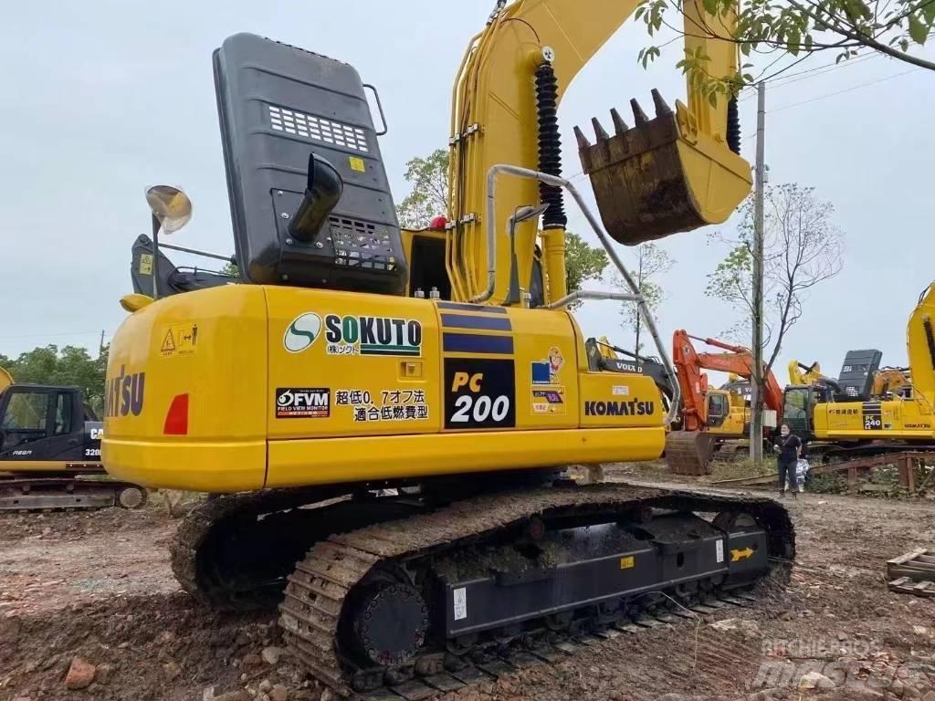 Komatsu 200-8 Pásová rýpadla