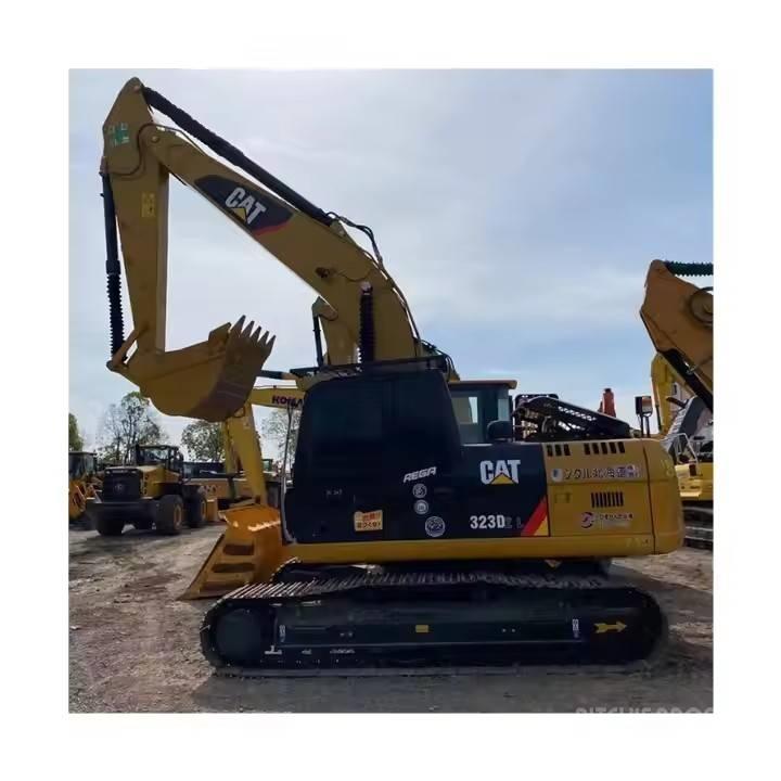 CAT 323 D2L Pásová rýpadla