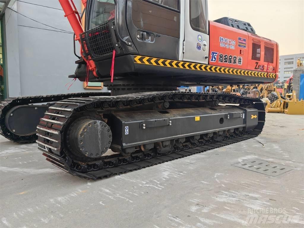 Hitachi ZX 350 H Pásová rýpadla