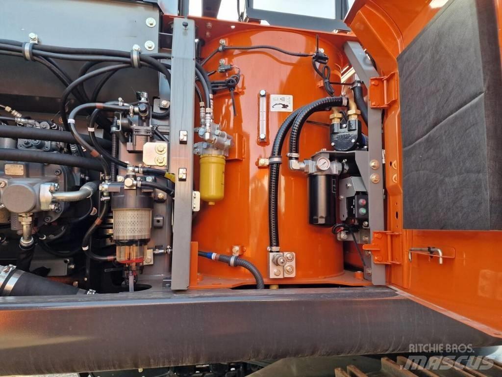 Hitachi ZX 350 H Pásová rýpadla