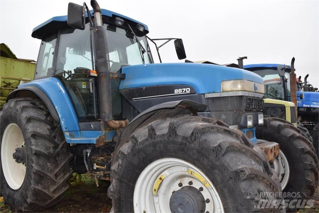 New Holland 8670 Traktory