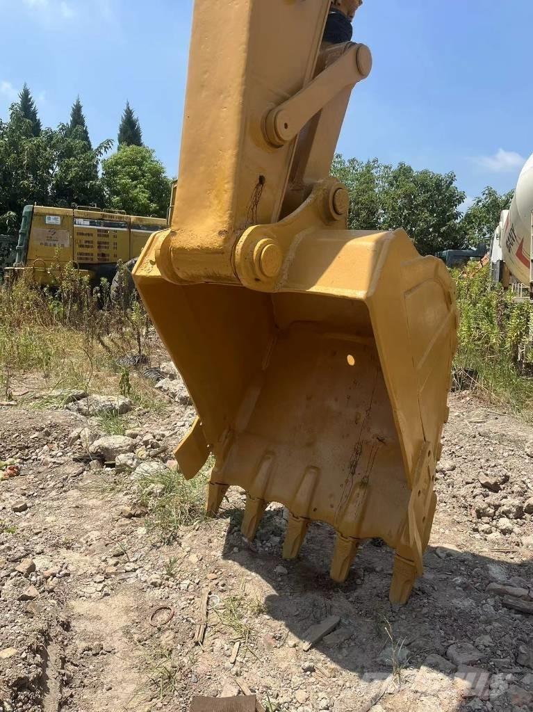 CAT 320 C L Pásová rýpadla
