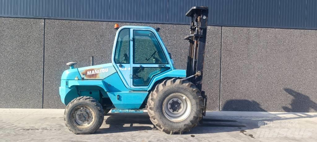 Manitou M 26.4 Terénní vysokozdvižné vozíky