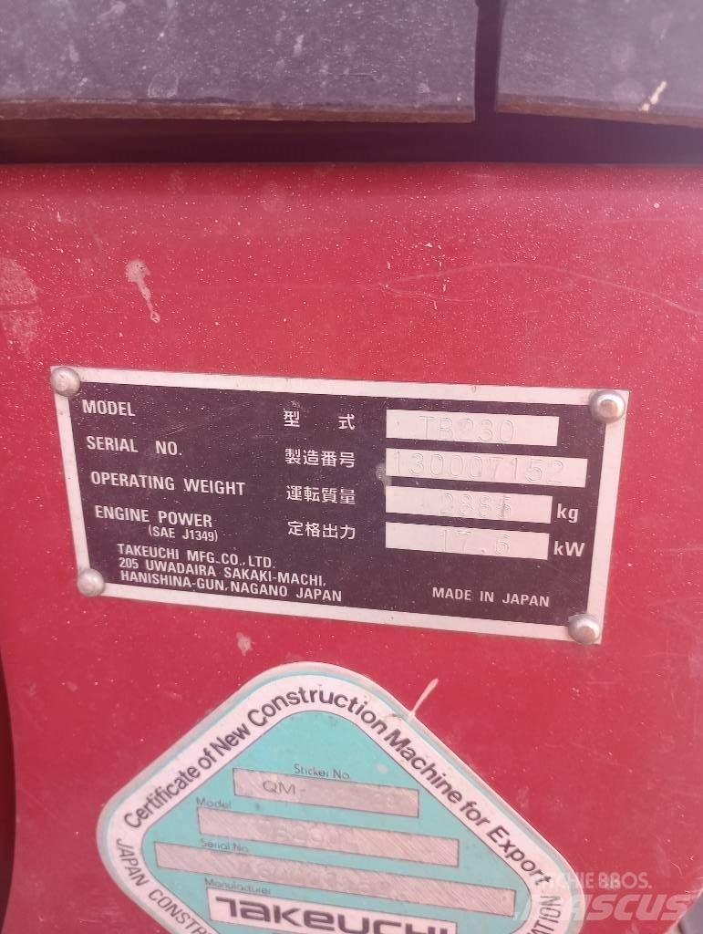 Takeuchi TB230RA Příslušenství a náhradní díly k vrtným zařízením