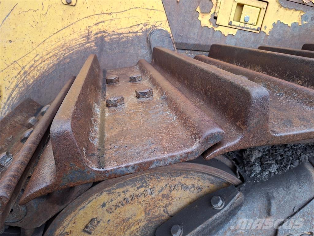 Komatsu D275 AX Stavebnictví - ostatní