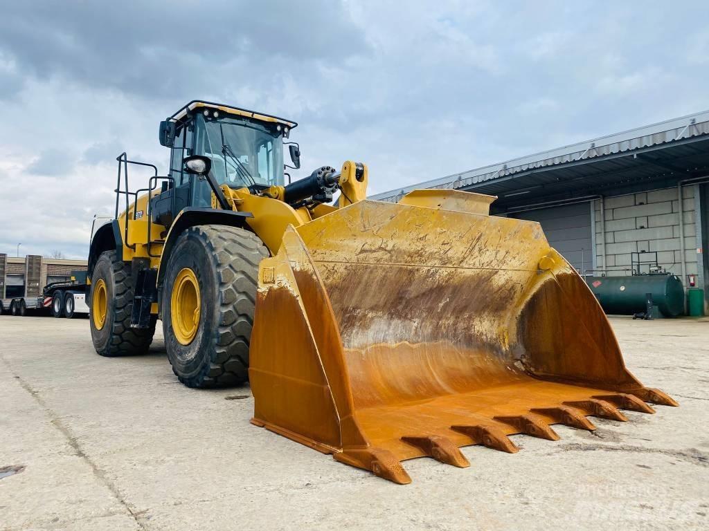 CAT 972 Kolové nakladače