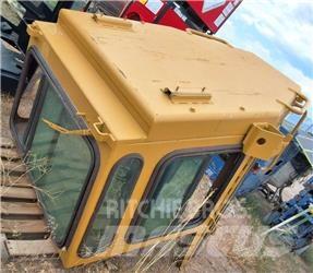 CAT D 8 R Pásové dozery