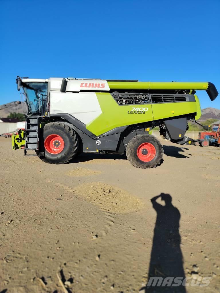 CLAAS Lexion 7400 Sklízecí mlátičky