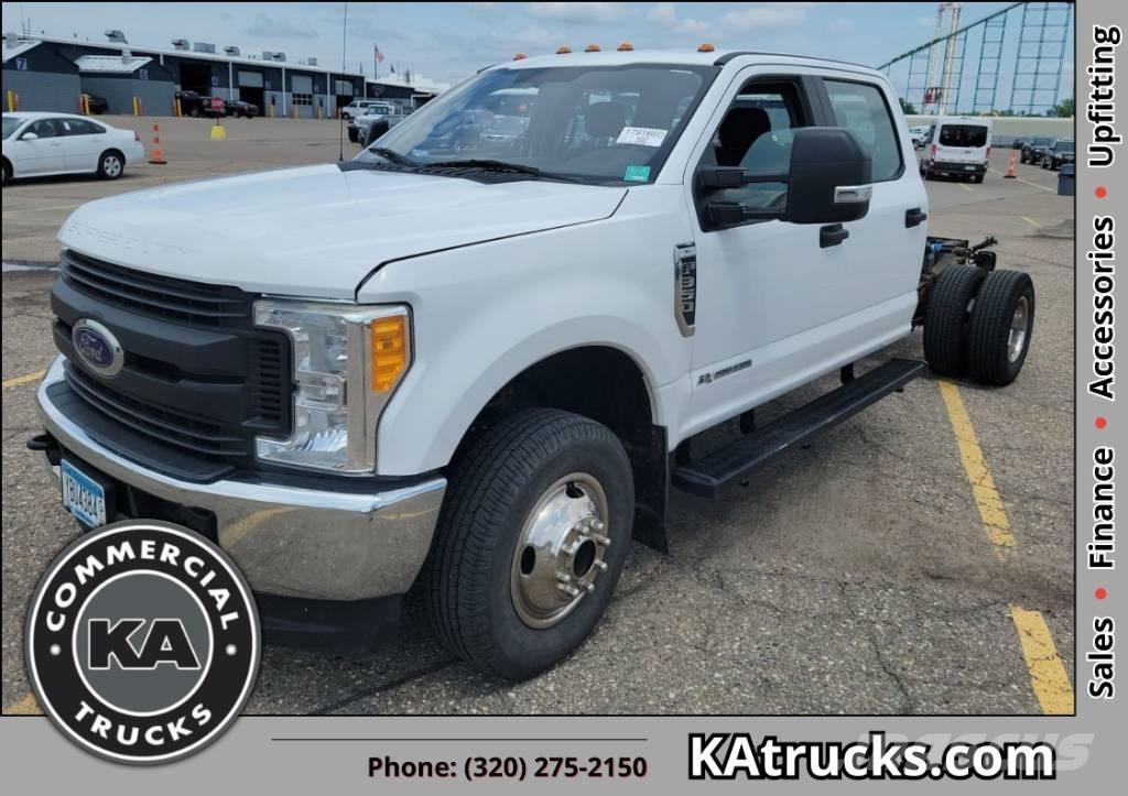 Ford F 350 XL SD Nákladní vozidlo bez nástavby