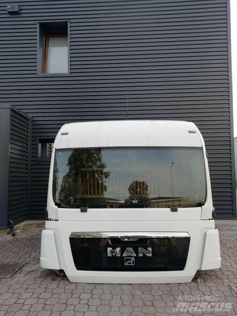 MAN TGX XLX EURO 5 Kabiny a interiér
