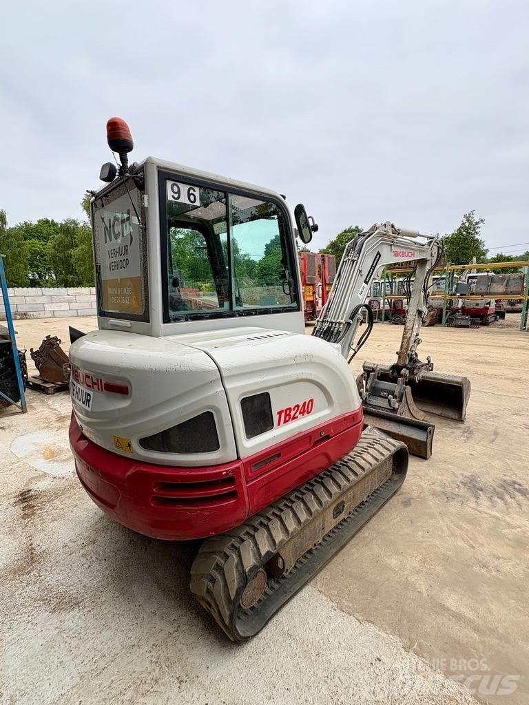 Takeuchi TB 240 Mini rýpadla < 7t