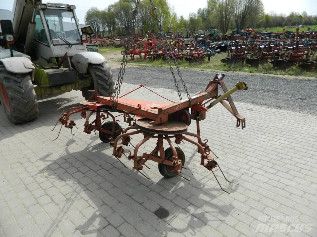 JF CR 320 Obraceče a shrabovače sena