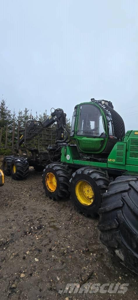 John Deere 1210 E Vyvážecí traktory