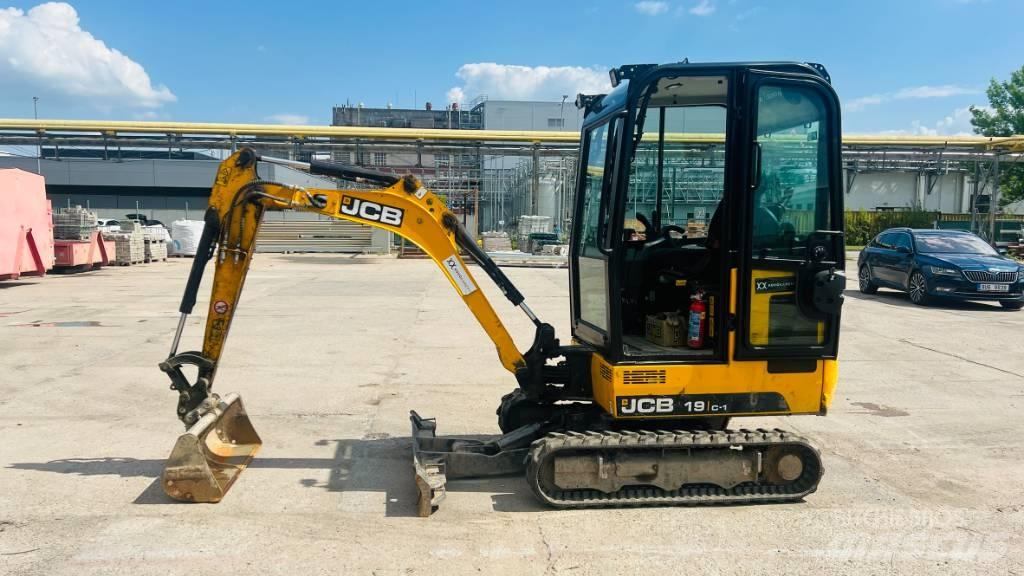 JCB 19 C Mini rýpadla < 7t
