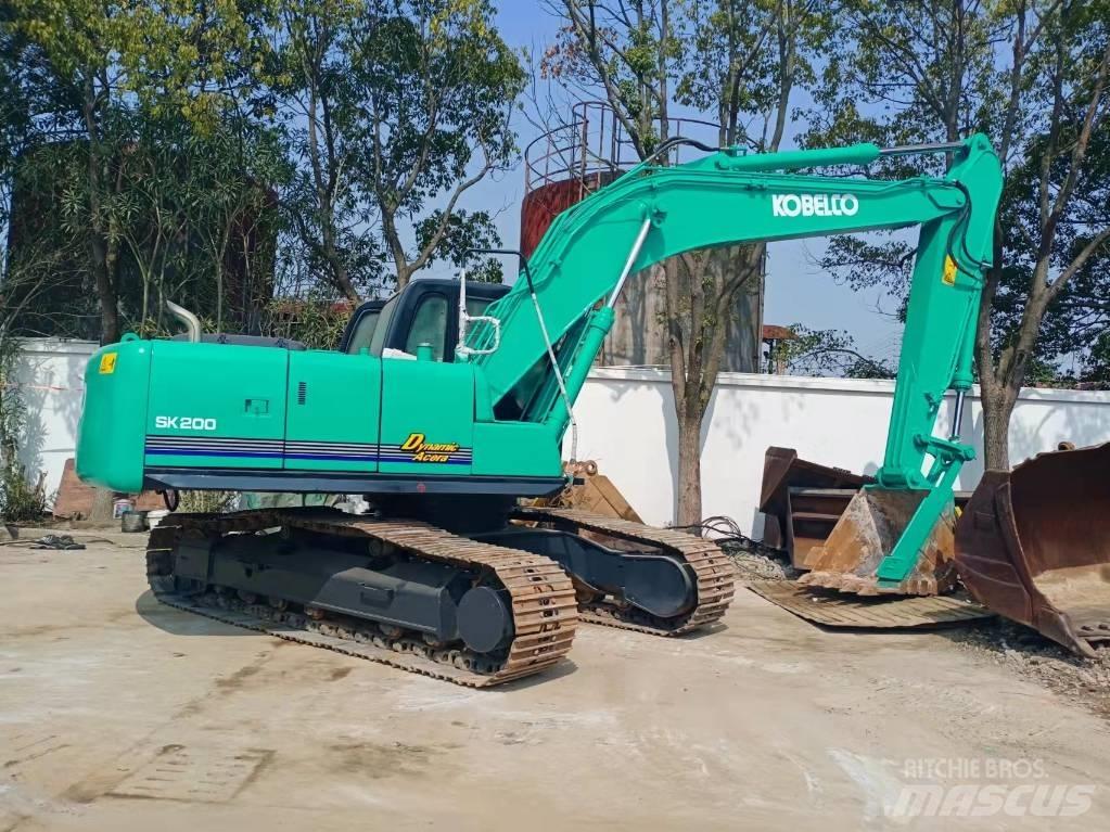 Kobelco SK 200 Pásová rýpadla