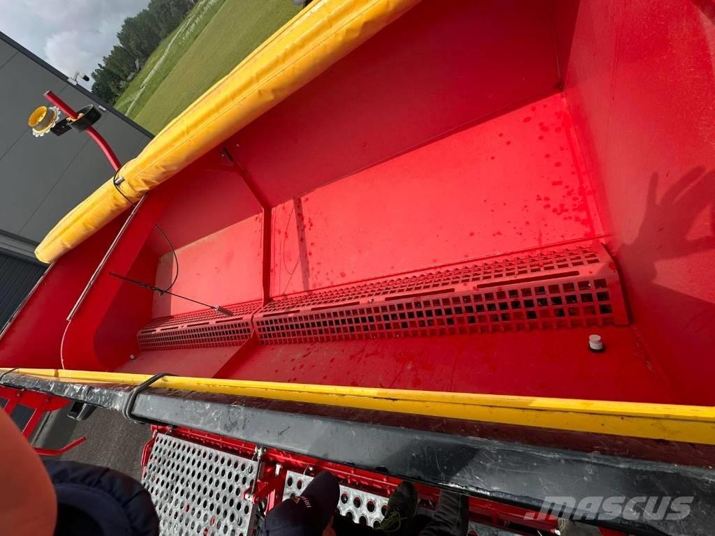 Väderstad Rapid 400S Mechanické secí stroje
