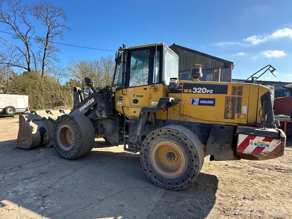 Komatsu WA 320 PZ-6 Kolové nakladače