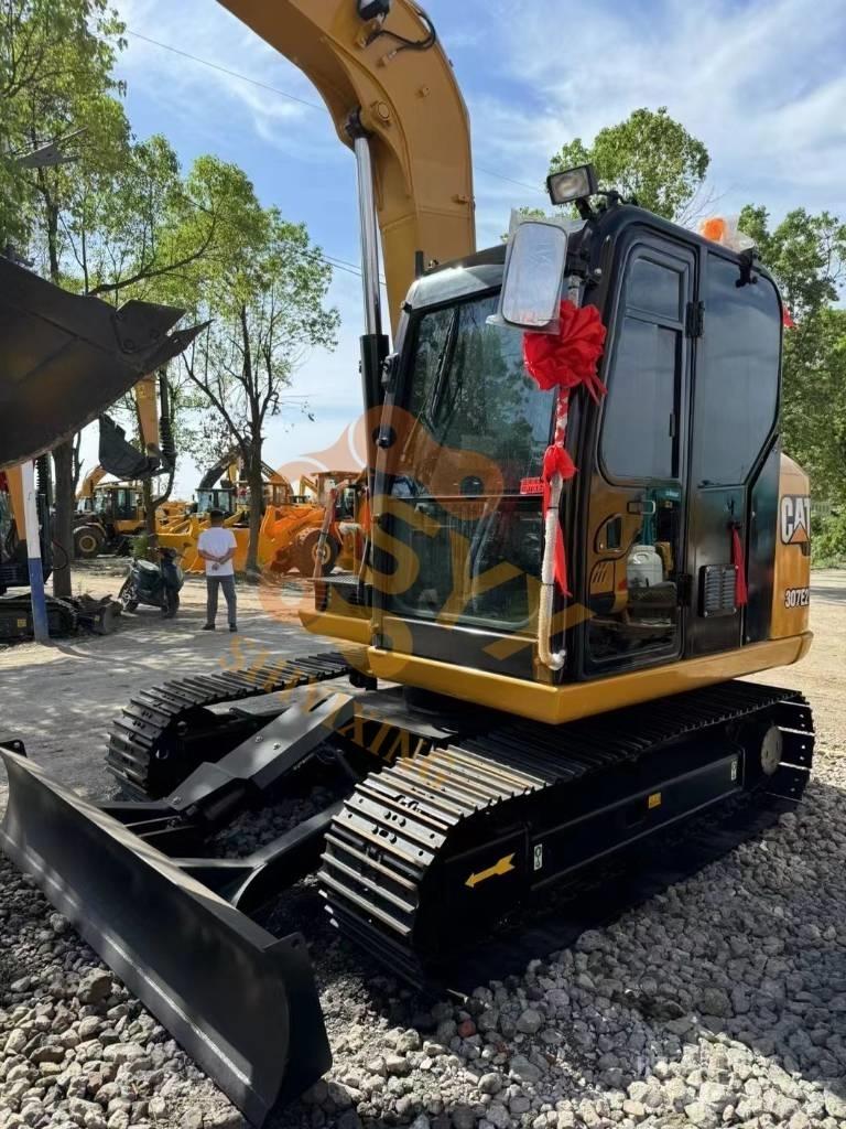 CAT 307 E2 Midi rýpadla 7t - 12t