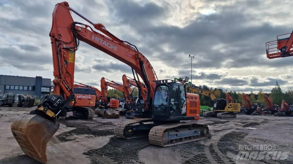 Hitachi ZX225USRLC-6 Pásová rýpadla