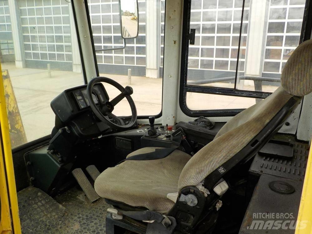 Bomag BC 671 RB Skládkové kompaktory