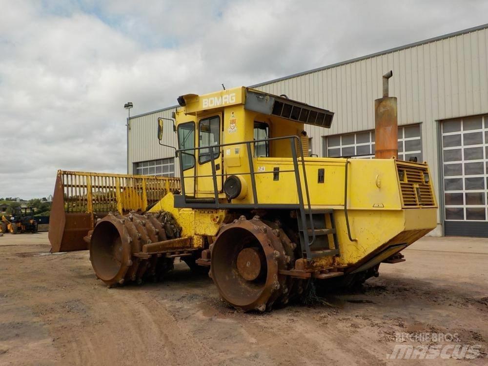 Bomag BC 671 RB Skládkové kompaktory