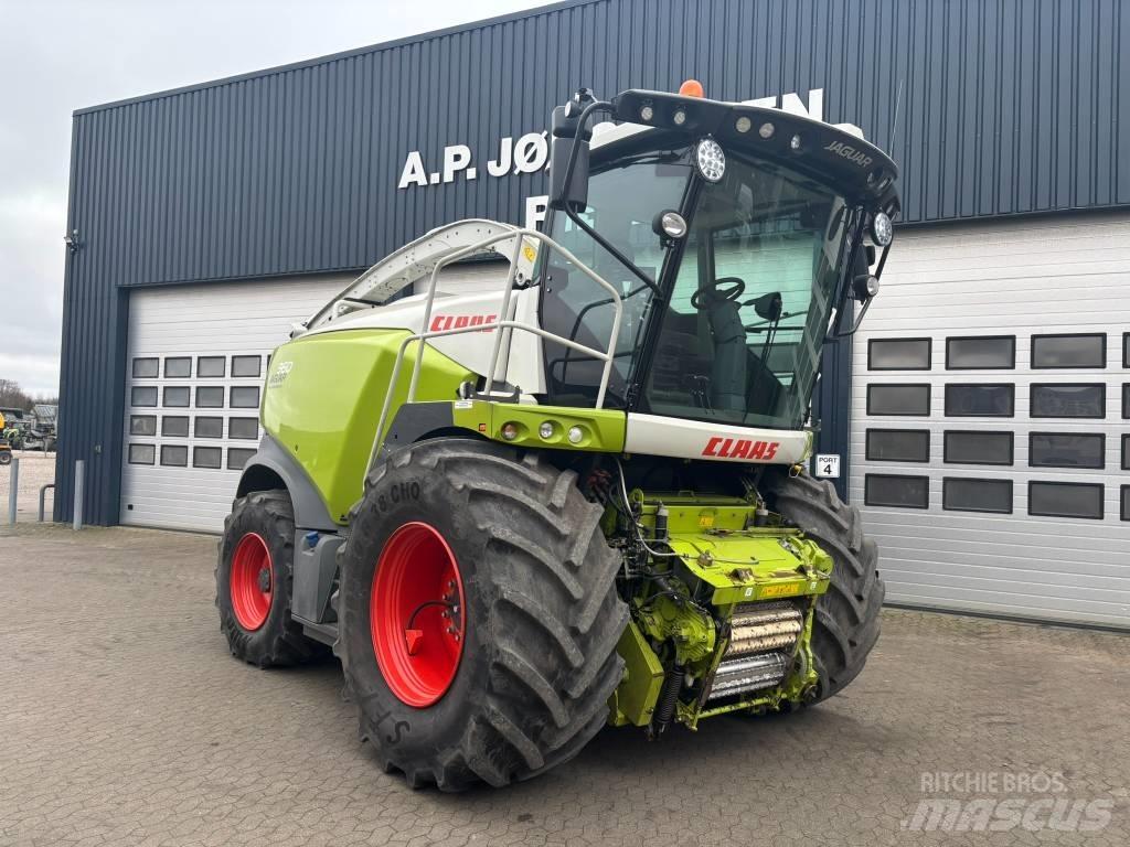 CLAAS Jaguar 960 4WD Samojízdné sekačky