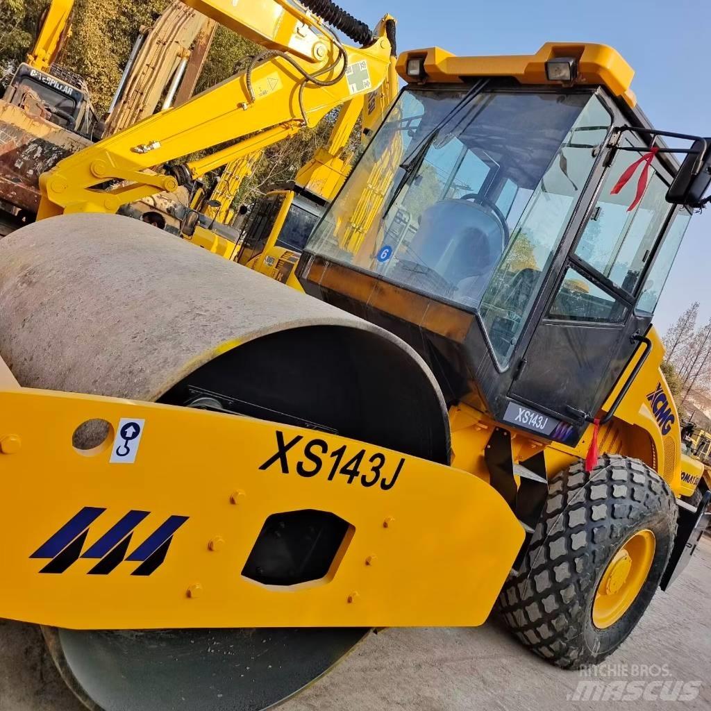 XCMG XS 142 J Tahačové válce
