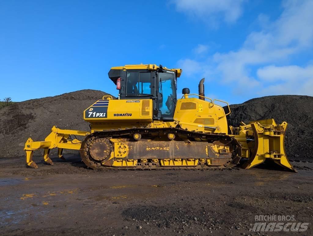 Komatsu D71PXi-24 Pásové dozery