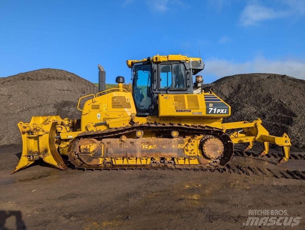Komatsu D71PXi-24 Pásové dozery