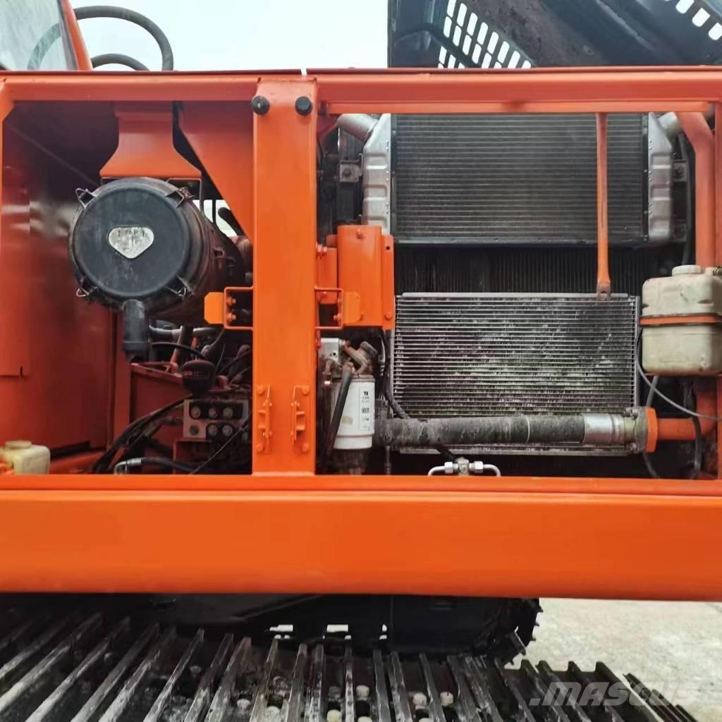 Doosan DX 225 LC Pásová rýpadla