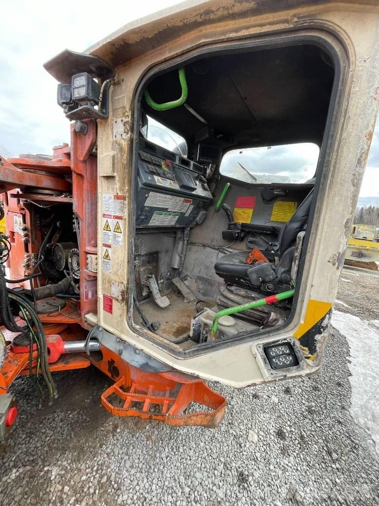 Sandvik LH 514 Podzemní nakladače