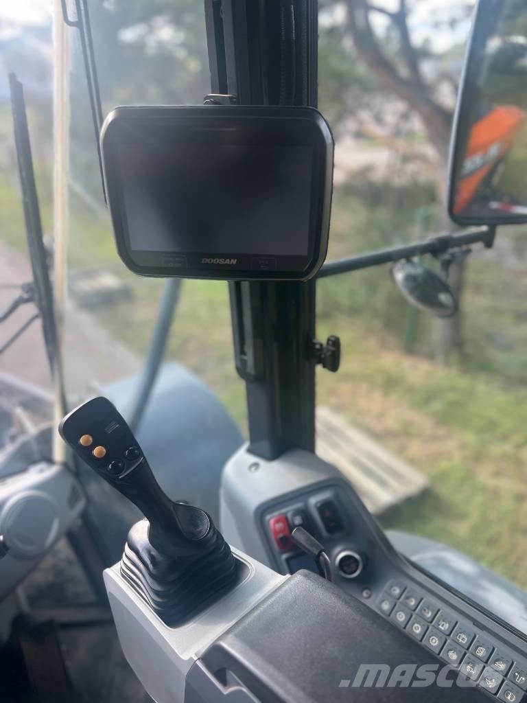 Doosan DL 220-7 Kolové nakladače