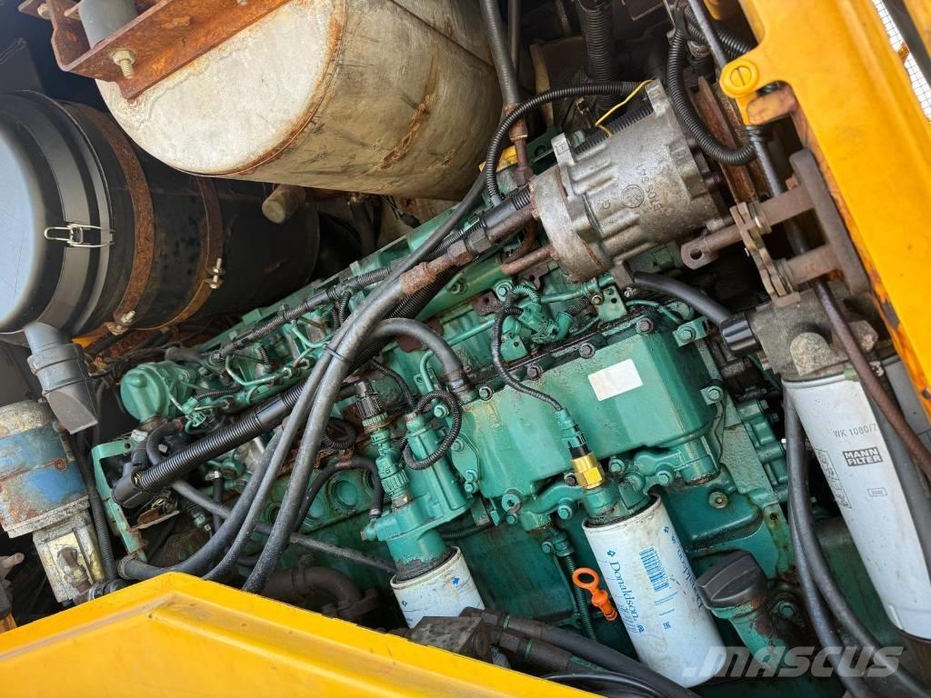 Volvo L 110 E Kolové nakladače