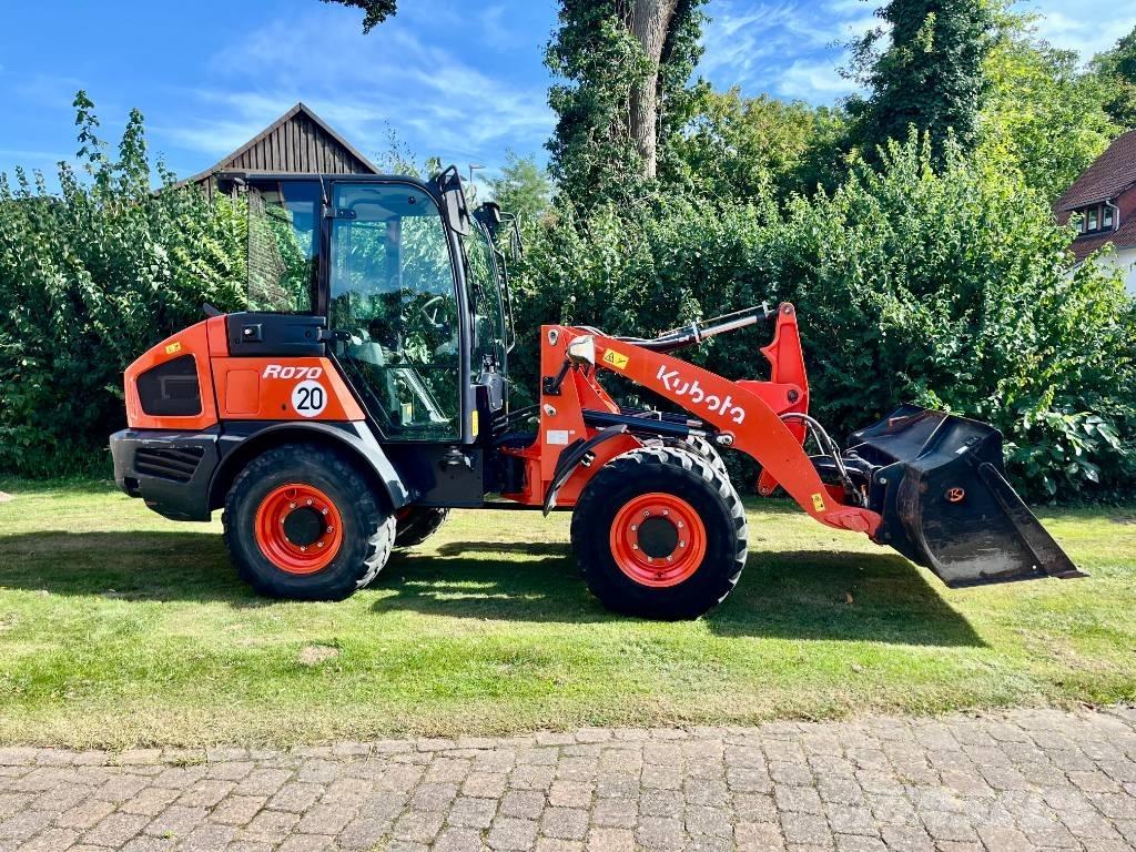 Kubota R 070 Kolové nakladače