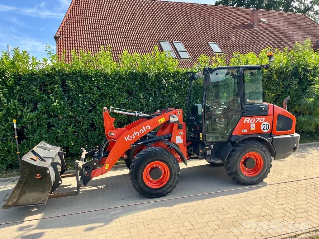 Kubota R 070 Kolové nakladače
