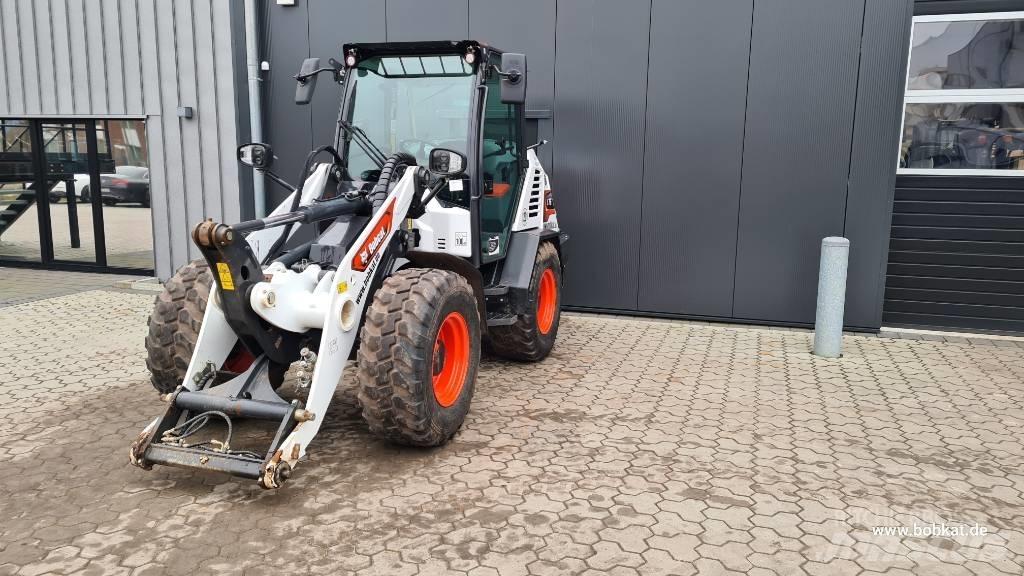 Bobcat L75 Kolové nakladače