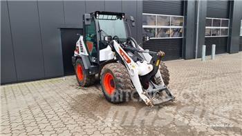 Bobcat L75 Kolové nakladače