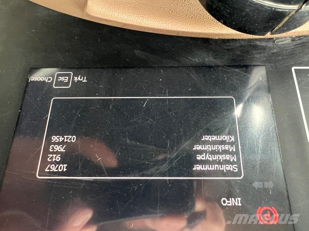 Hydrema 912 DS Kloubové dempry